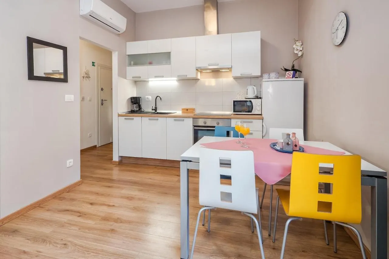 Apartment Queen Teuta In The Heart Of Split Historical Heritage