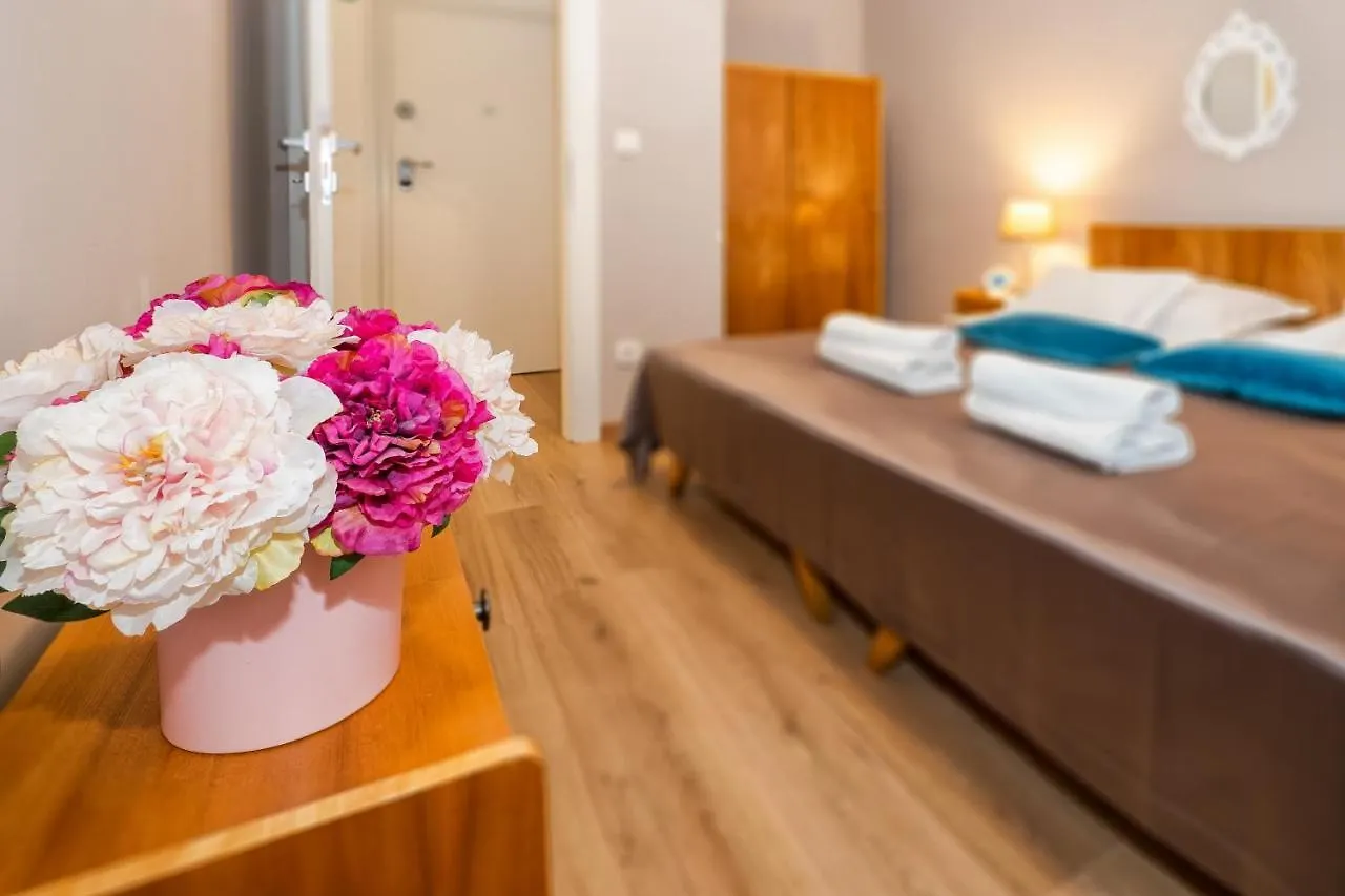 Apartment Queen Teuta In The Heart Of Split Historical Heritage